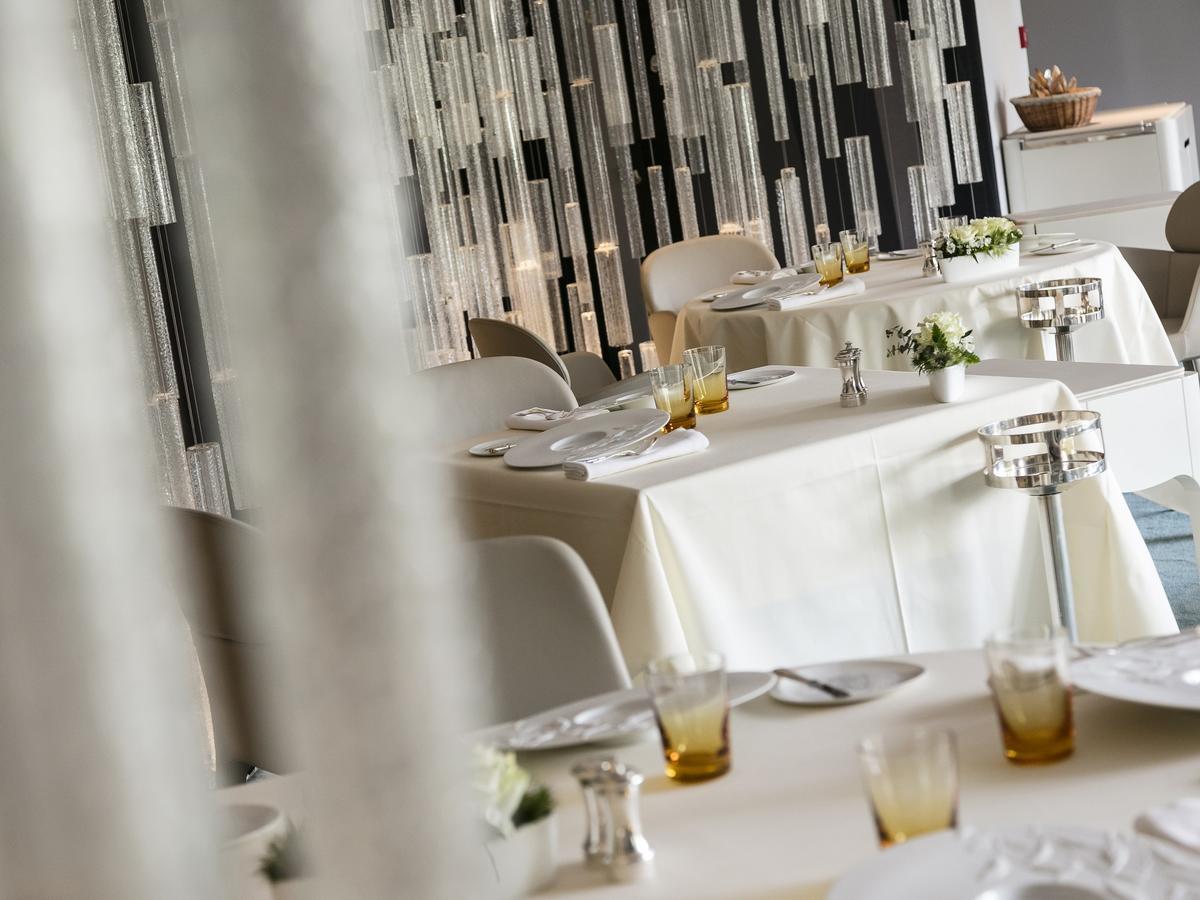 Hotel Des Berges, Restaurant Gastronomique & Spa 伊亚厄塞尔恩 外观 照片